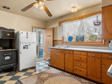 Improved price on this Bear Lake treasure. Timeless charm and - photo 14