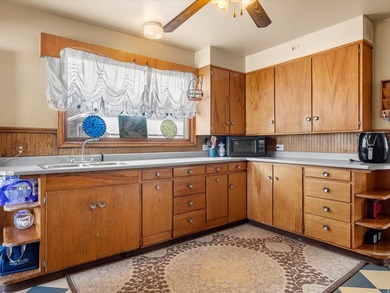 Improved price on this Bear Lake treasure. Timeless charm and - photo 15