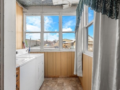 Improved price on this Bear Lake treasure. Timeless charm and - photo 18