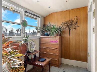 Improved price on this Bear Lake treasure. Timeless charm and - photo 25