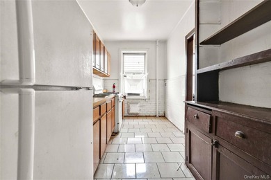 Welcome to 1188 Grant Avenue, a spacious two-family property - photo 10