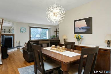 Welcome to Bishop Meadows, one of Stamford's most desirable - photo 3