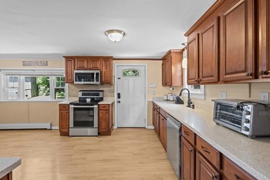 Welcome to this well-maintained 3-bedroom, 1-bath home offering - photo 20