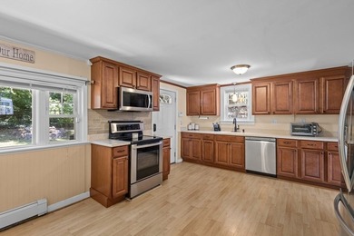 Welcome to this well-maintained 3-bedroom, 1-bath home offering - photo 23