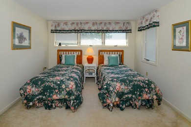 Contact Liz Marcella. Immaculate 3-Bedroom Condo with Panoramic - photo 36