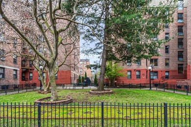 Step into this bright and spacious west-facing one-bedroom in - photo 10