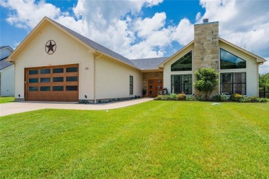 Cedar Creek Lake Home For Sale in Mabank Texas