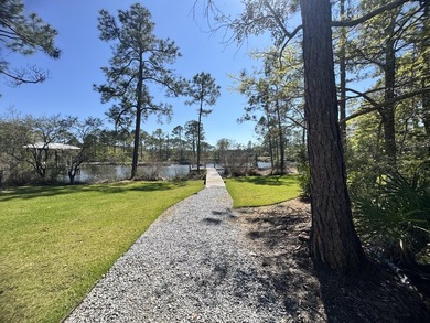 Nestled on 1.38 gated & fenced acres, this custom-built home - photo 25