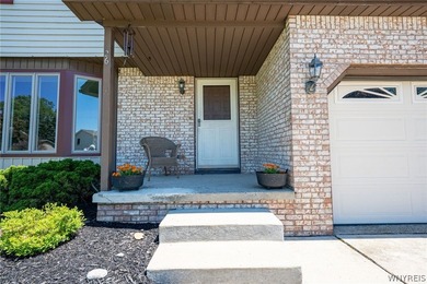 Welcome to 26 Harwood Rd! This beautufully maintained two-story - photo 5