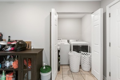 Charming, Move-In Ready Block Home in Central Panama City! - photo 7