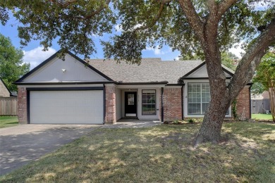 Lake Ray Hubbard Home Sale Pending in Rowlett Texas