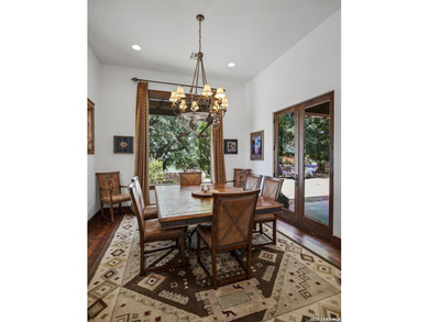 Impressive 4 bedroom, 3.5 bath home (3947 sf) in Comanche Trace - photo 9
