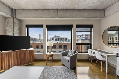Welcome to Sable, one of the newest condo buildings in North - photo 10