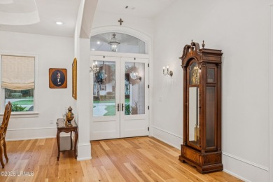 3-Bed Coastal Home in Coosaw Point with Fireplaces, 3-Car Garage