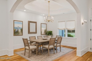 3-Bed Coastal Home in Coosaw Point with Fireplaces, 3-Car Garage