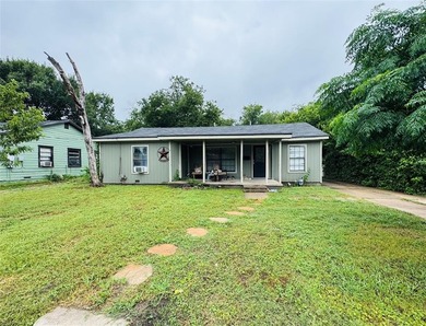 Lake Waco Home For Sale in Waco Texas