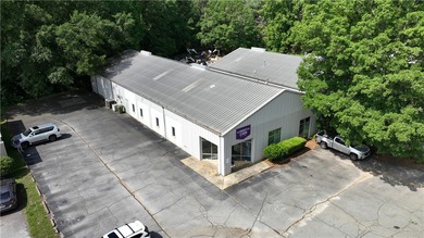 Great commercial building on Hwy 123 in Clemson. Building is - photo 4