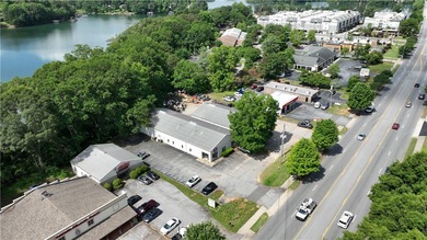 Great commercial building on Hwy 123 in Clemson. Building is - photo 6