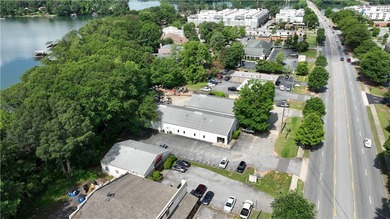 Great commercial building on Hwy 123 in Clemson. Building is - photo 7