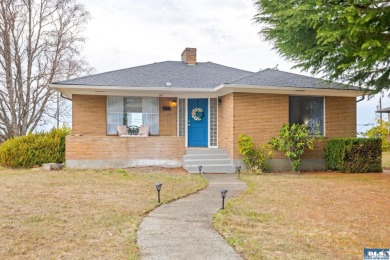 Strait Juan de Fuca  Home For Sale in Port Angeles Washington