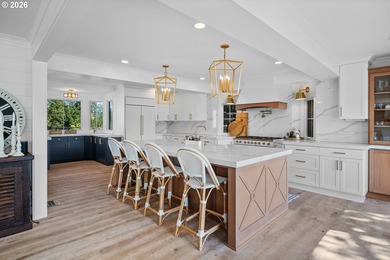 Experience the pinnacle of lakefront luxury at 852 Northshore - photo 7
