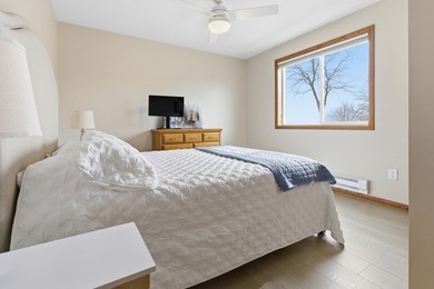 Beautifully renovated and fully furnished Houghton Lakefront - photo 29