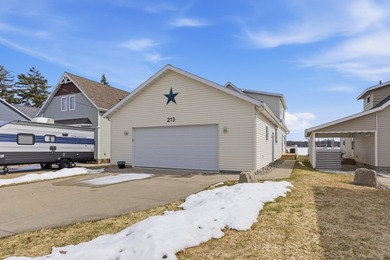 Beautifully renovated and fully furnished Houghton Lakefront - photo 48