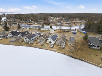 Beautifully renovated and fully furnished Houghton Lakefront - photo 50