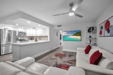 Lake Condo For Sale in Boca Raton, Florida