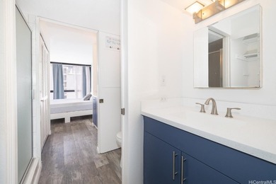 Opportunity knocks with this 2-bedroom, 1-bathroom condo in the - photo 14