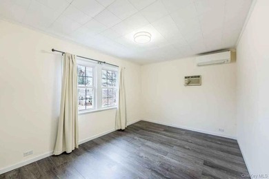 Welcome to this beautifully maintained single-family home - photo 18