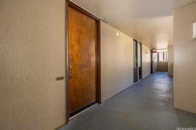 Opportunity knocks with this 2-bedroom, 1-bathroom condo in the - photo 23