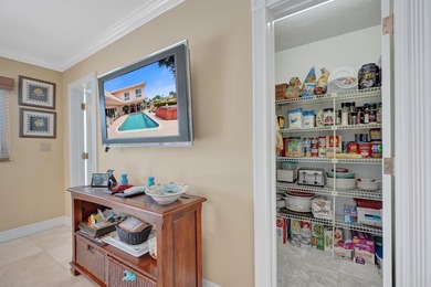 Great combination of excellent square footage (almost 3400 sq - photo 23