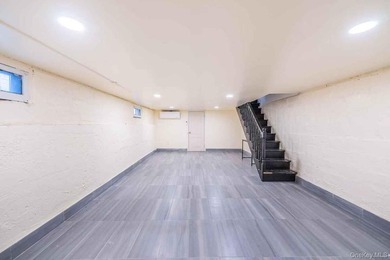 Welcome to this beautifully maintained single-family home - photo 25
