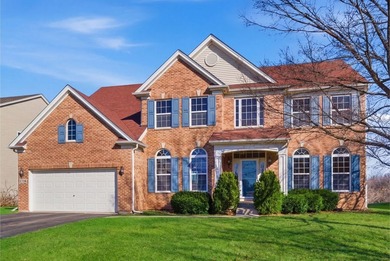 (private lake, pond, creek) Home For Sale in Elgin Illinois