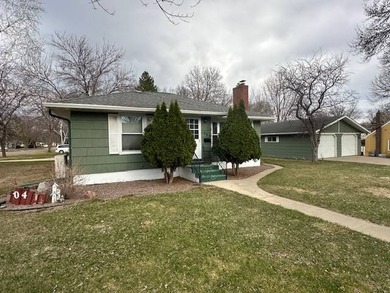 Charming 5-Bedroom Home on aCorner Lot in Ortonville, MN Welcome - photo 1