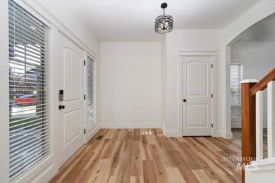 This Beautiful Newly Renovated South Boise Home is Sure to - photo 6
