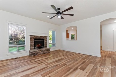This Beautiful Newly Renovated South Boise Home is Sure to - photo 8