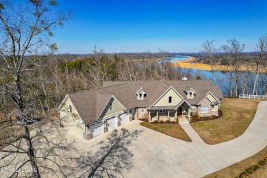 Lake Home For Sale in Sevierville, Tennessee