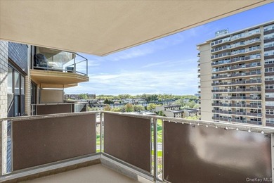 Welcome to this one-bedroom mid-size apartment at The Versailles - photo 3