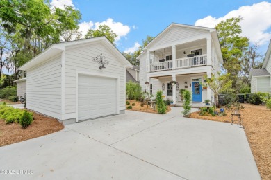 Lake Home For Sale in Beaufort, South Carolina