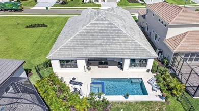 Stunning Executive Pool Home located in the gated community of - photo 3