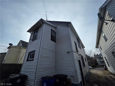 Duplex fully rented property located in the North Collinwood - photo 6