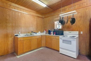 Welcome to B-4 Ranch, a rare 300 acre high fenced hunting - photo 43