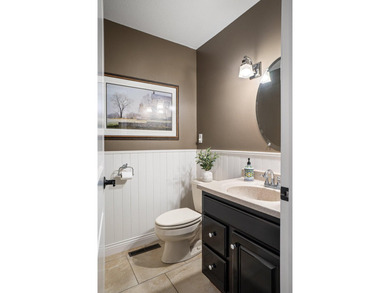 Beautifully maintained waterfront home where pride of ownership - photo 11