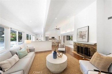SINGLE-LEVEL LIVING! Welcome to 2102 Vista Entrada, an updated - photo 4