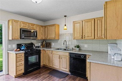 Open Houses: Wed 7/8 | 5-6:30 PM & Sat 7/11 | 11:00 AM-12:30 PM - photo 7