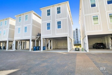 Beautifully decorated 3bed/4bath coastal home with views of the - photo 1