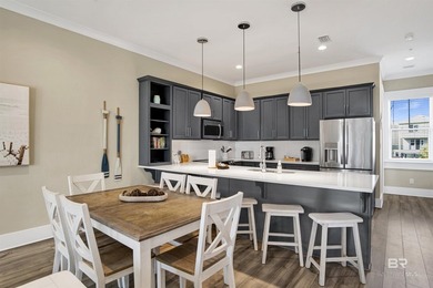 Beautifully decorated 3bed/4bath coastal home with views of the - photo 8