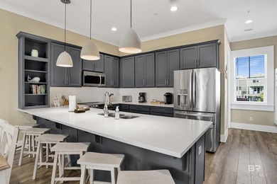 Beautifully decorated 3bed/4bath coastal home with views of the - photo 9